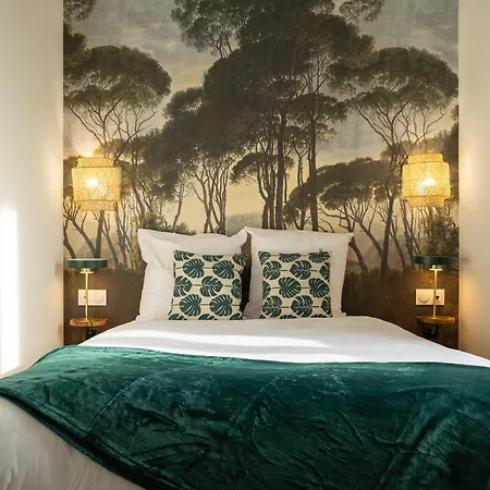 302 Chanzy - Jungle Chic - T1 Depaysant - Centre